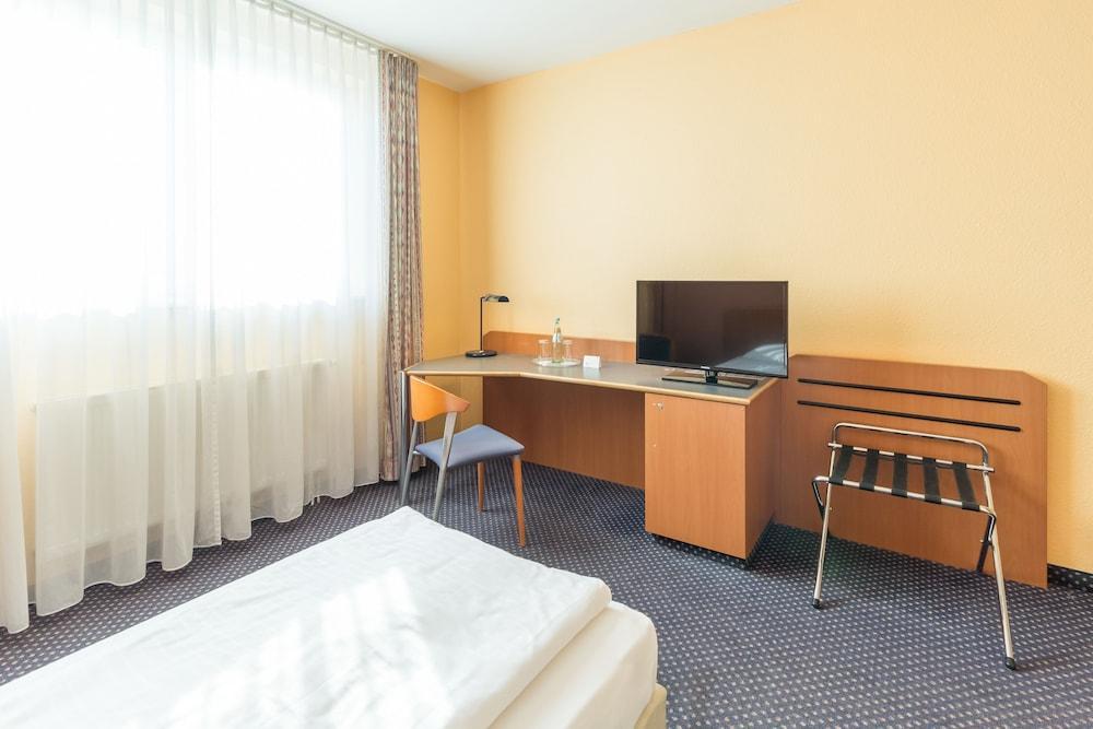 Arcadia Hotel Heidelberg Шветцинген Екстер'єр фото