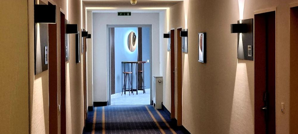 Arcadia Hotel Heidelberg Шветцинген Екстер'єр фото