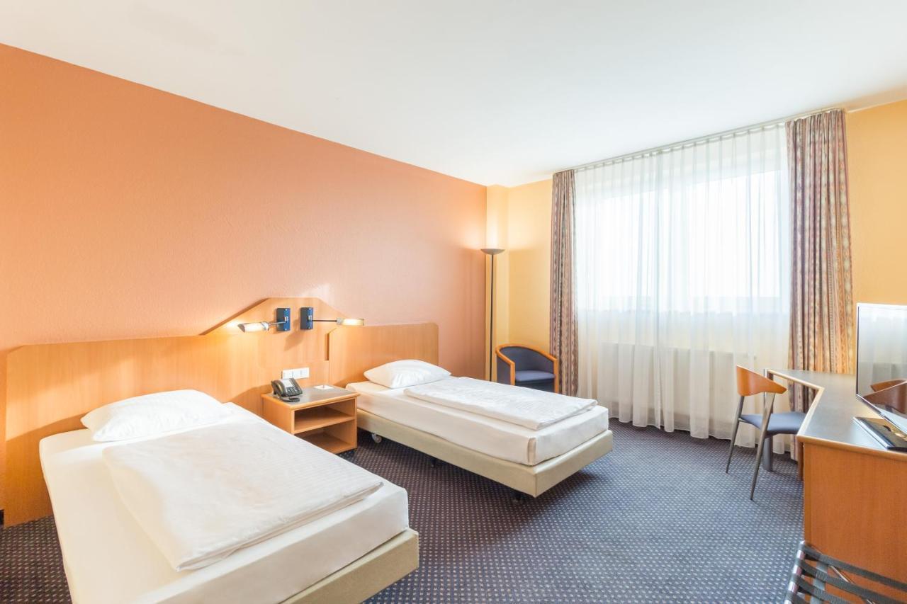 Arcadia Hotel Heidelberg Шветцинген Екстер'єр фото