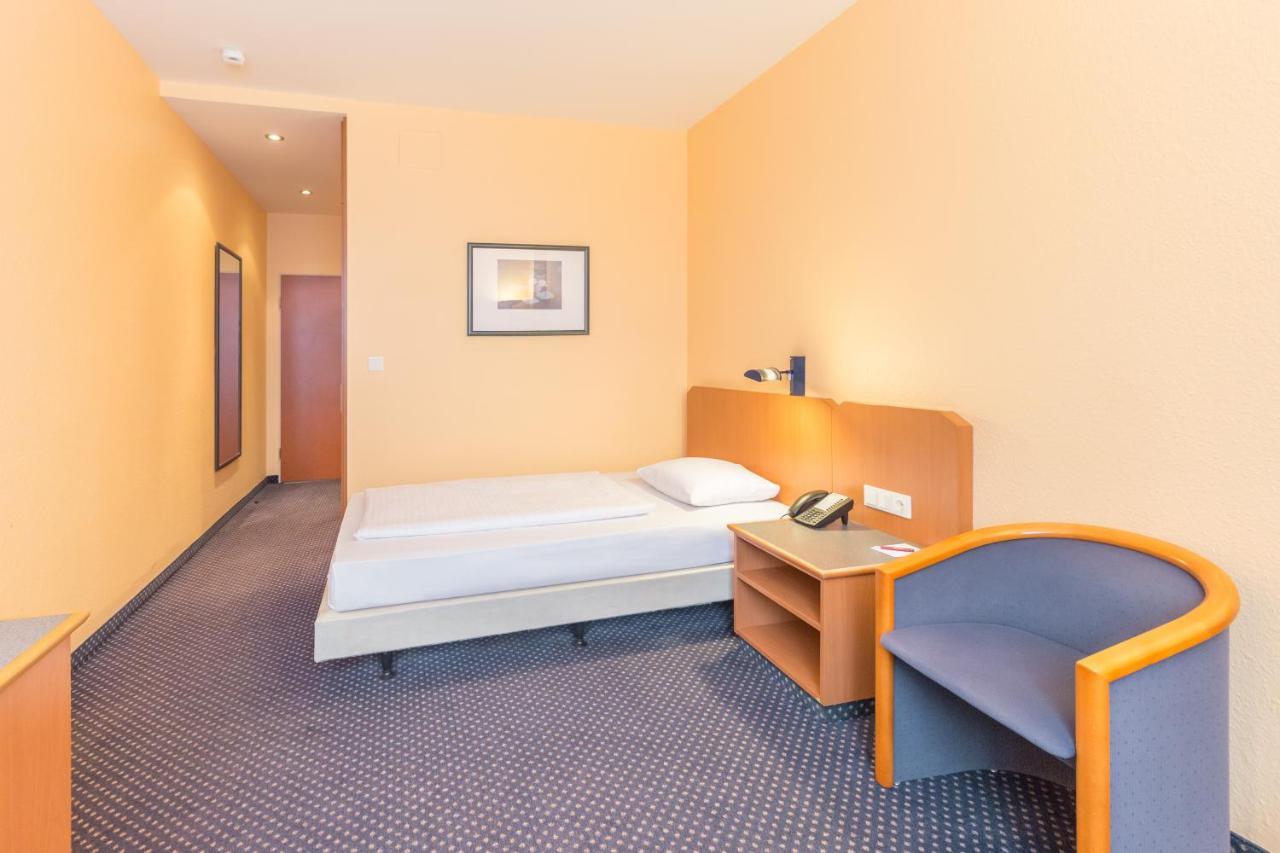 Arcadia Hotel Heidelberg Шветцинген Екстер'єр фото